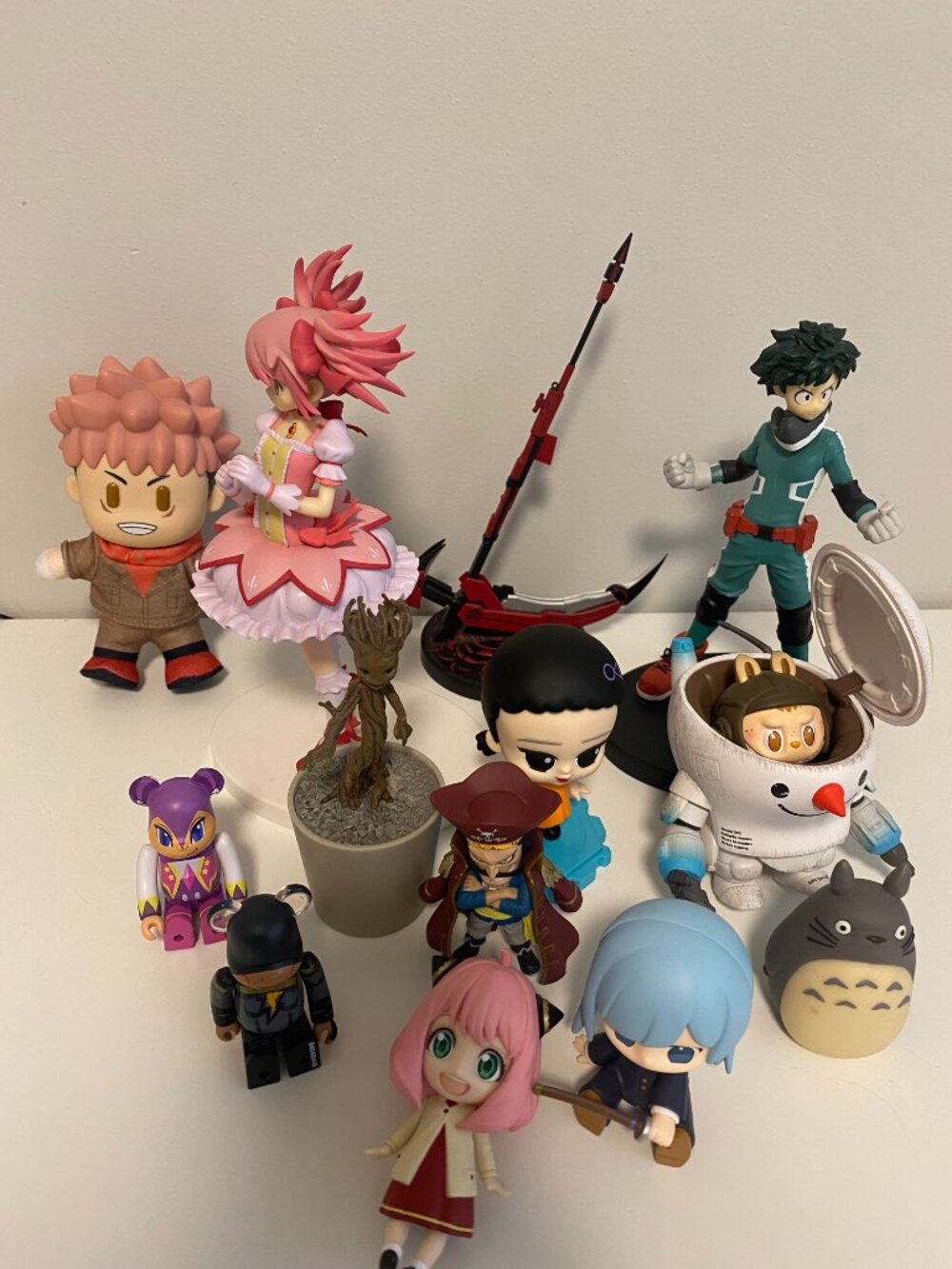 Assorted bundle of Anime Figures - Picture 3 of 6